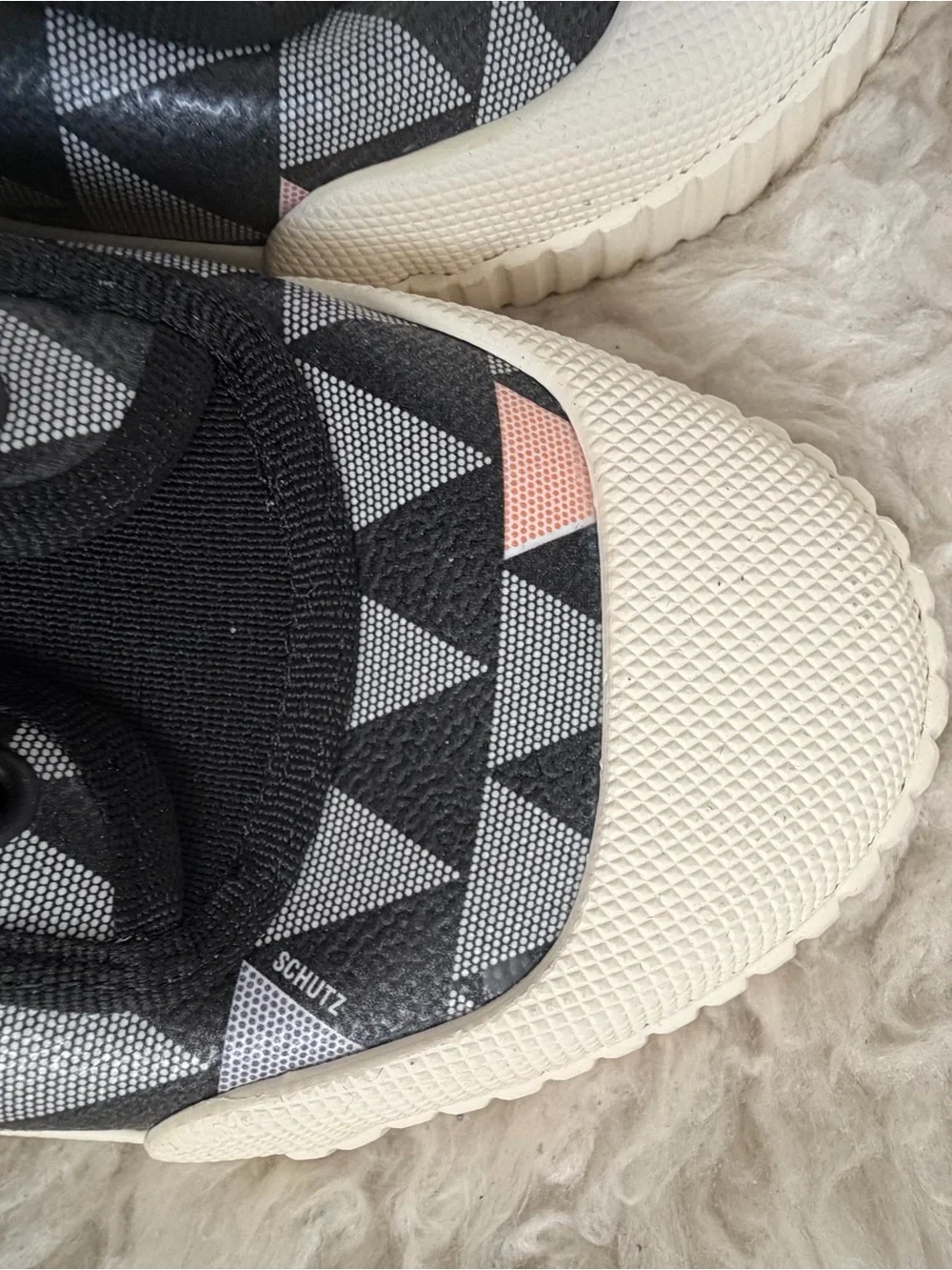 SCHUTZ Black & Gray Geometric Slip-On Sneakers
